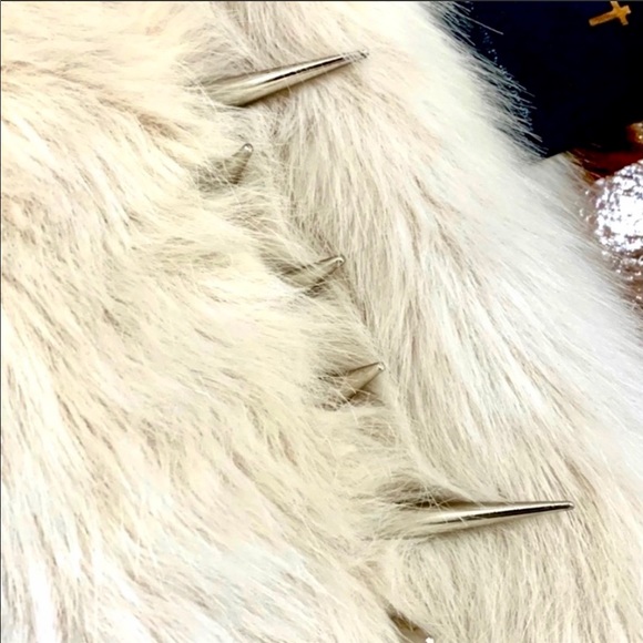 UNIF Creature Metal Spikes Medium Faux Fur White Ivory Coat Lined Jacket - Picture 4 of 11